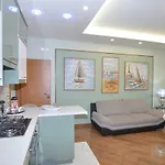 Deluxe 4*