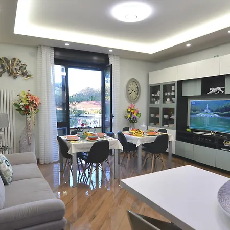 Deluxe Oda ve Kahvaltı 4*