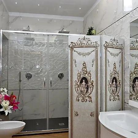 Deluxe 4* Caserta