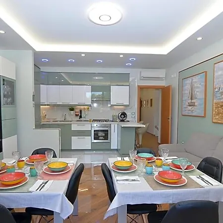 Deluxe Oda ve Kahvaltı Caserta
