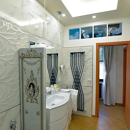 Deluxe 4* Caserta