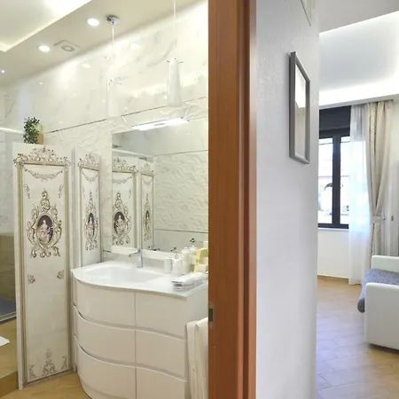 Deluxe Nocleg ze śniadaniem 4*