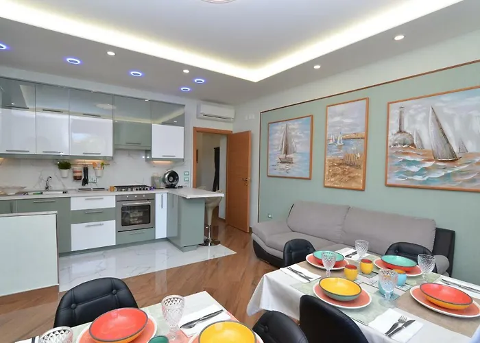 Deluxe Bed and breakfast 4*